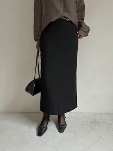 DL long skirt