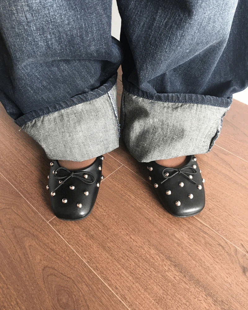 레더 스터드 플랫슈즈 (1color)