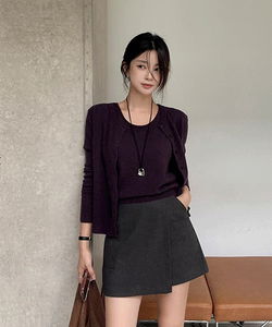 基本款羊毛U領針織背心 + 開襟外套兩件式套裝