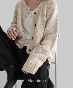 Meiji Overfit Round Neck Cardigan