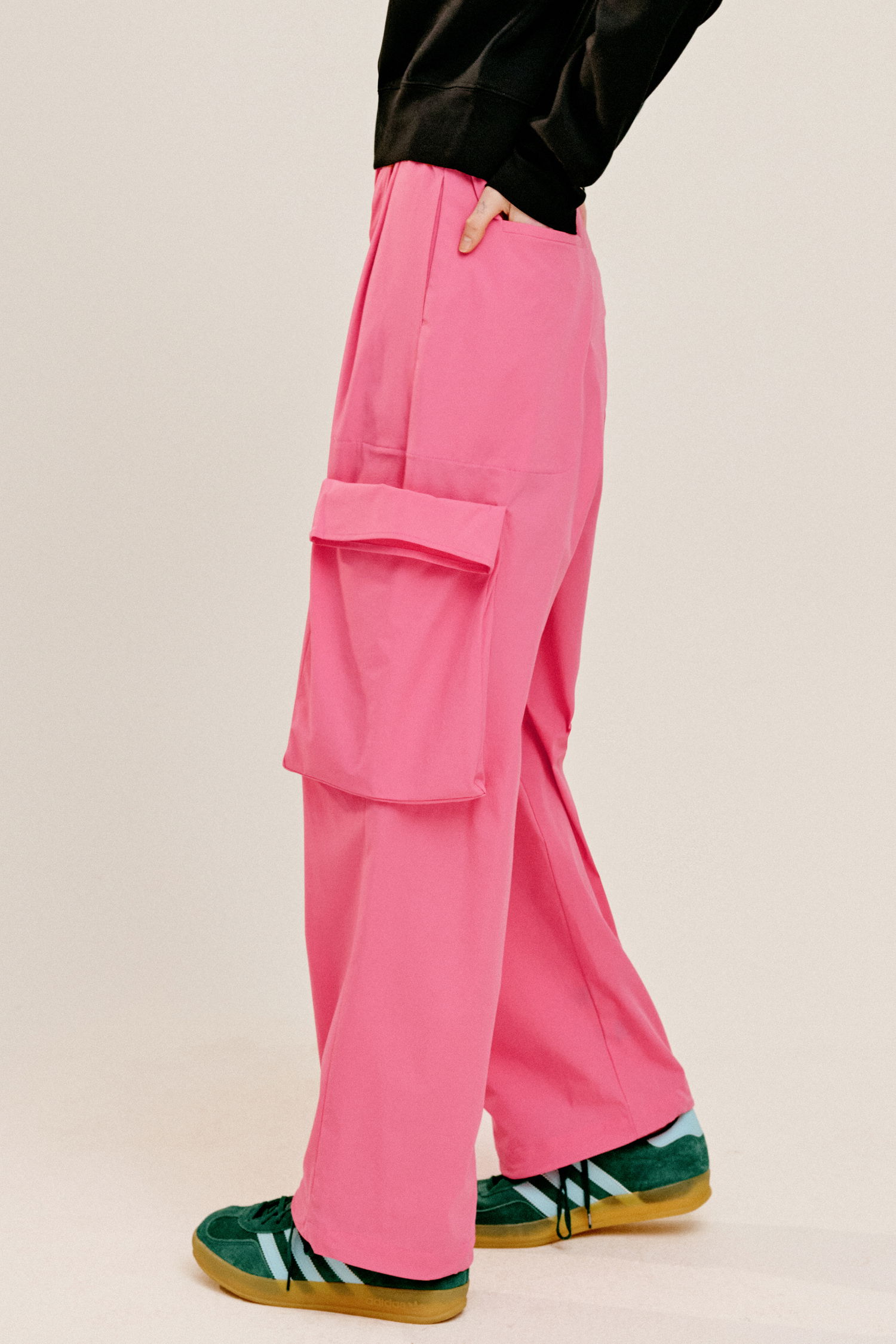 UNISEX トゥーカーゴパンツ