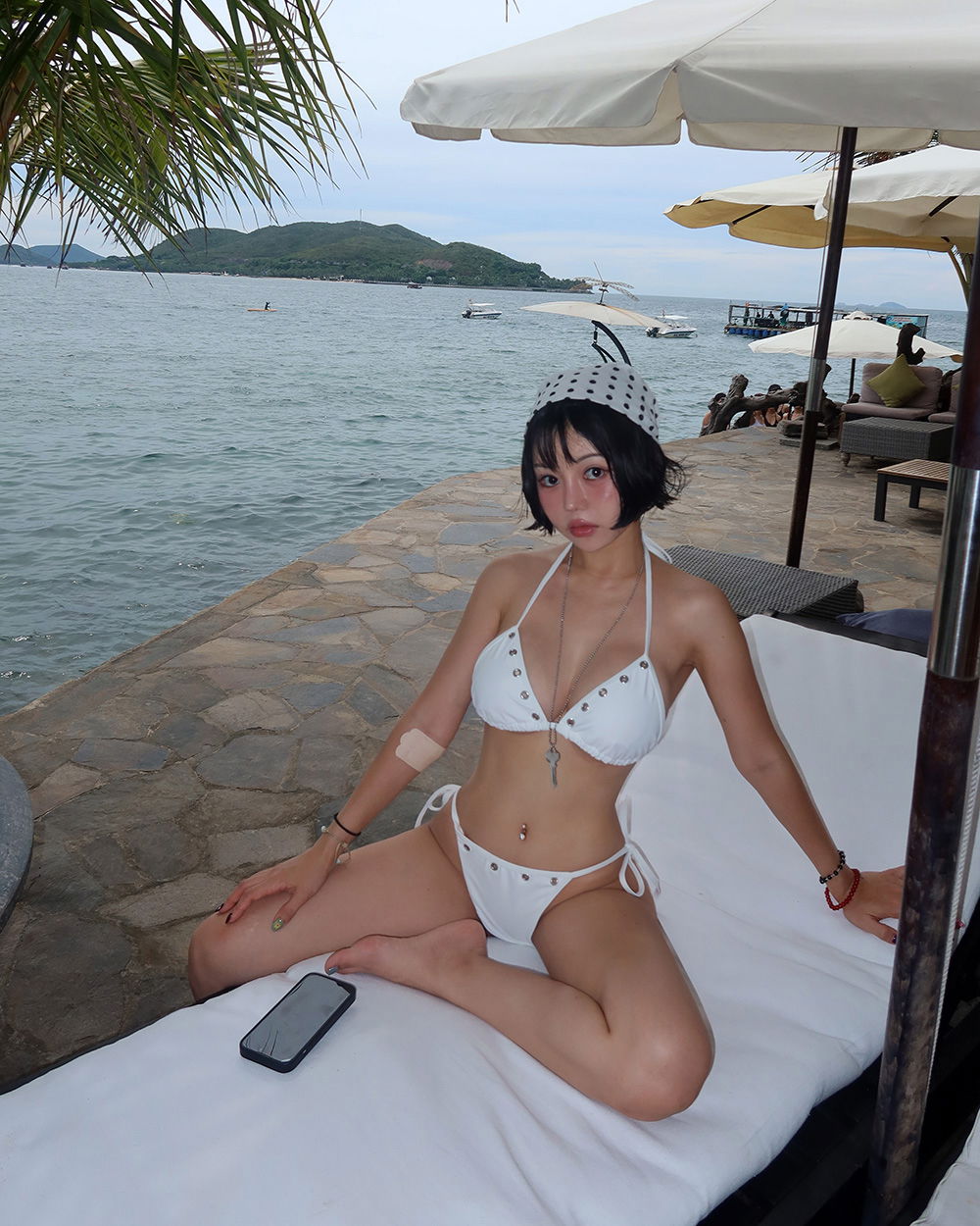 악세사리 모델 착용 이미지-S1L72