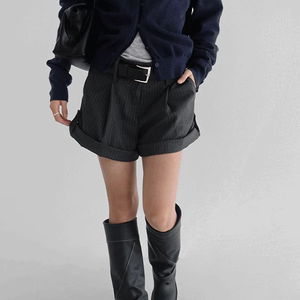 리엘로 스트라이프 롤업 숏 팬츠