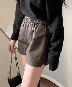 皮革鬆緊腰短褲