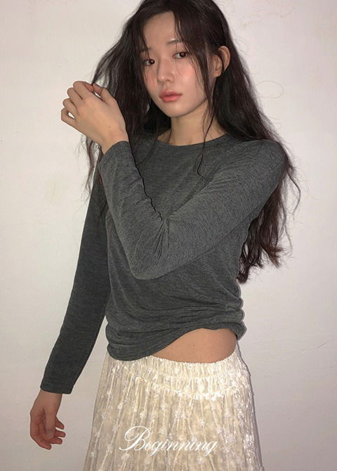 Ordinary Fleece-lined round tee 长袖上衣