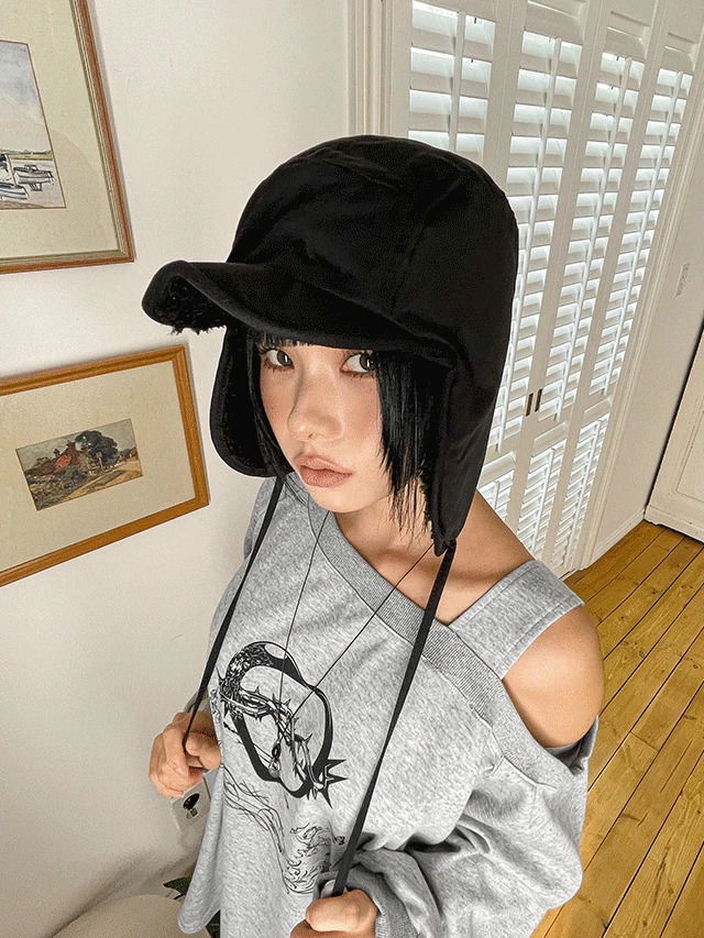 슈니블 리버시블 양면 양털 패딩 귀달이 모자