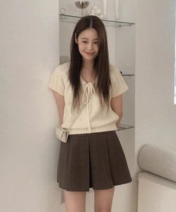 羊毛V領綁帶短袖針織上衣