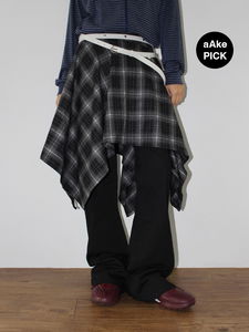 LAYERED CHECK UNBALANCE SKIRT (navy / black)