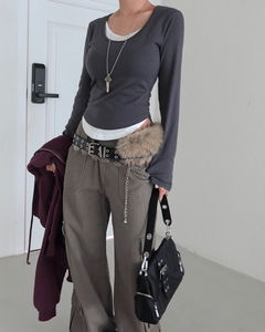 配色レイヤードVネック長袖Tシャツ