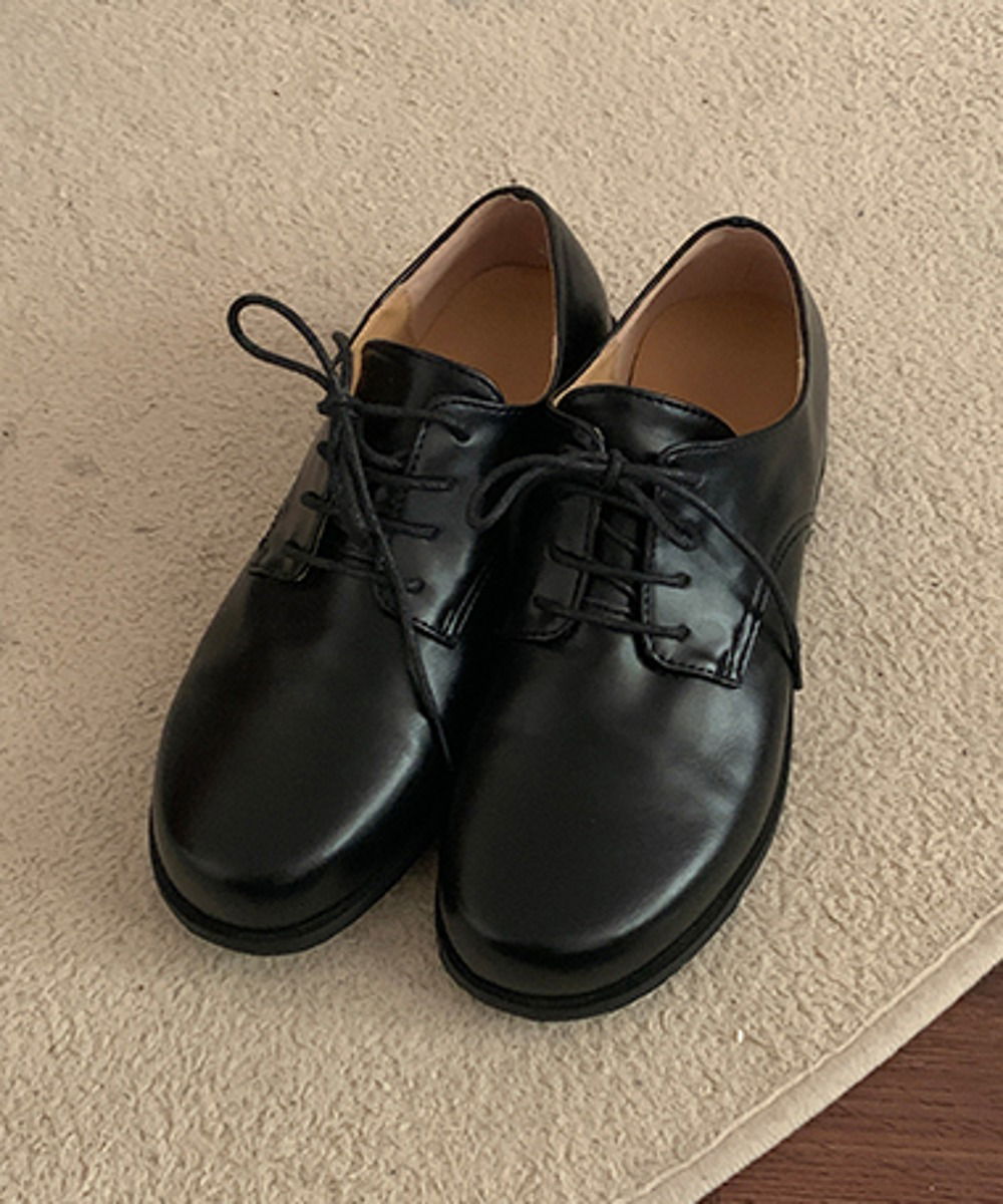 Skyfall lace-up classic loafer