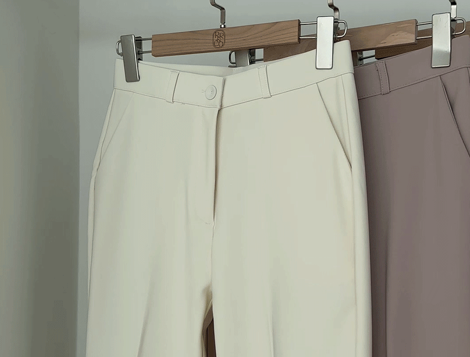 리리앤코 로딜러프 스판 밴딩 부츠컷 슬랙스 팬츠