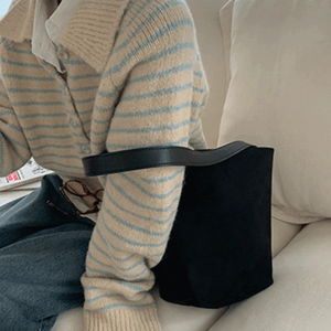 플렌즈 스웨이드 원통 숄더백