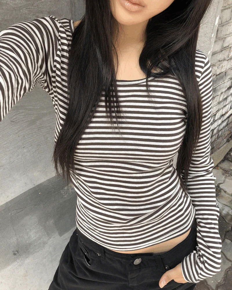 이본 스트라이프 라운드넥 슬림핏 긴팔 티셔츠