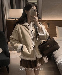 로빈 더플 후드 무스탕