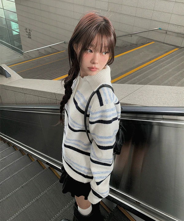 條紋圓領寬鬆針織毛衣