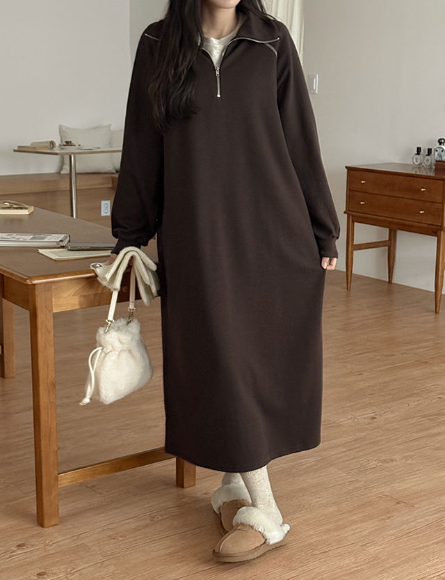 寬鬆半拉鍊長版連身洋裝