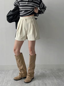 絨布質感四分休閒短褲