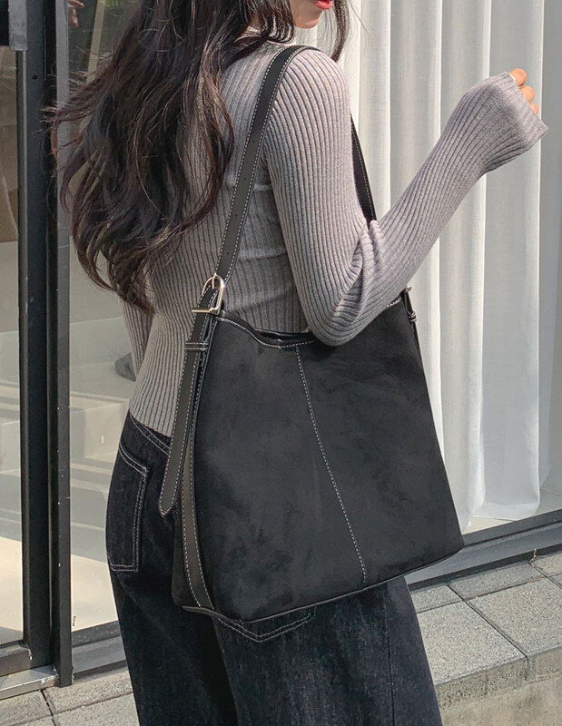 플레다 스웨이드 빅 숄더백