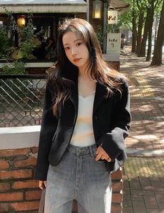 赫蒙德羊毛短版外套