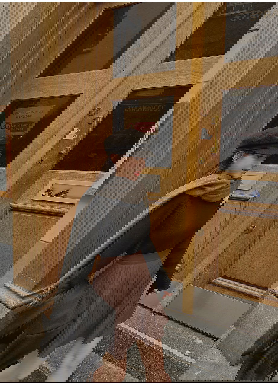 리리앤코 로웬드 겉기모 스판 뒷밴딩 플리츠 치마바지