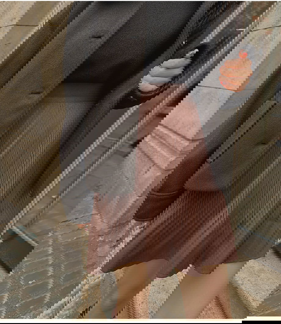 리리앤코 로웬드 겉기모 스판 뒷밴딩 플리츠 치마바지