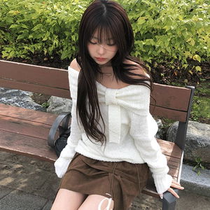 Bloom Ribbon Two-Way Off-Shoulder Loose-fit Knitwear 