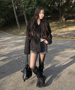 키시 리벳 스터드 숏 니트 팬츠 (2color)