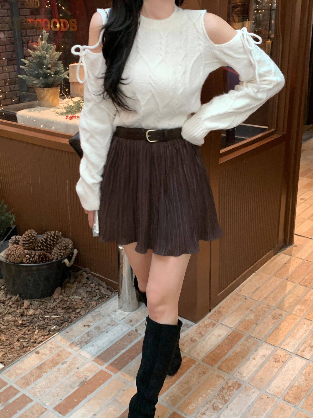 민소매 모델 착용 이미지-S2L3