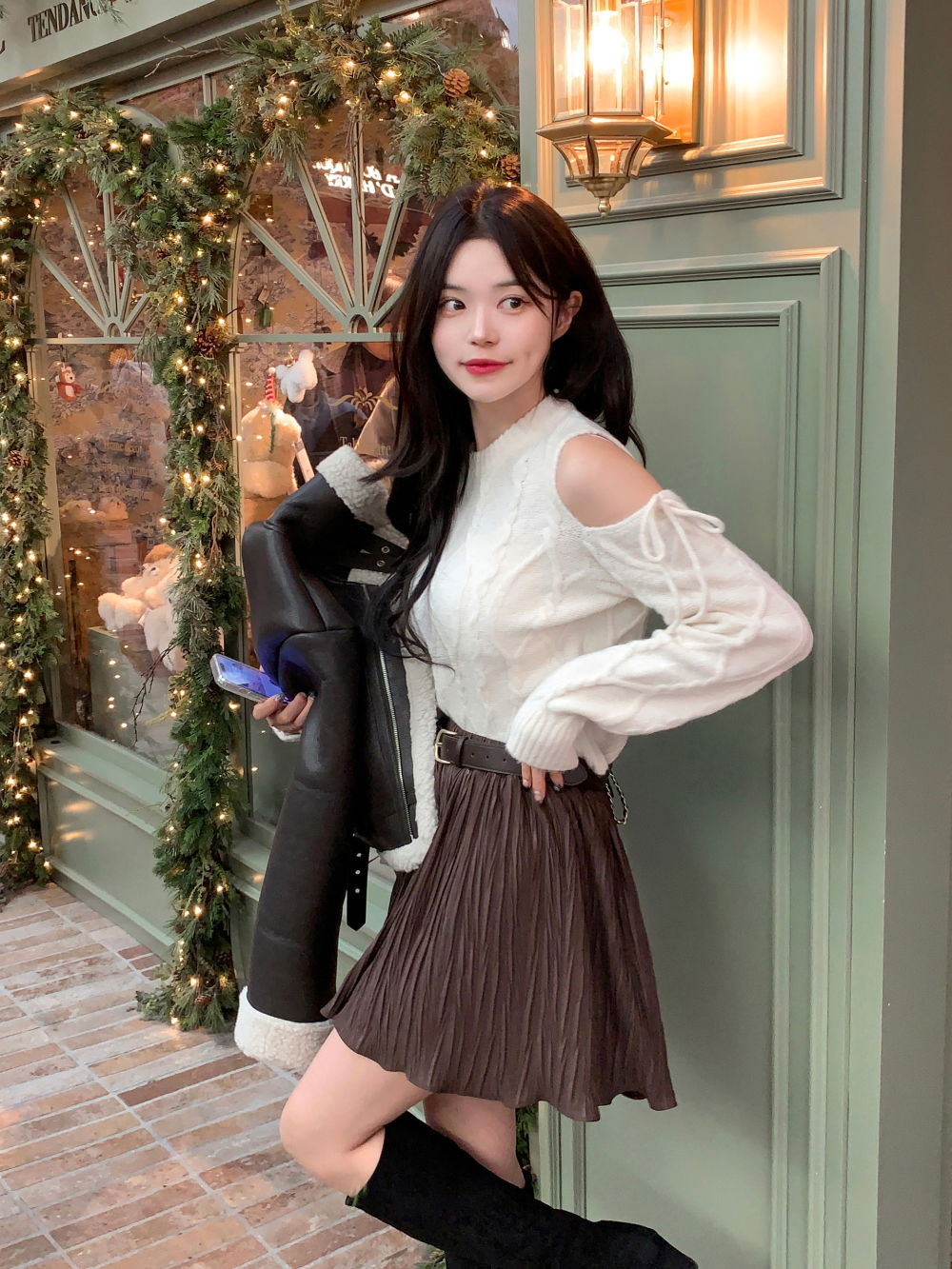 민소매 모델 착용 이미지-S2L12