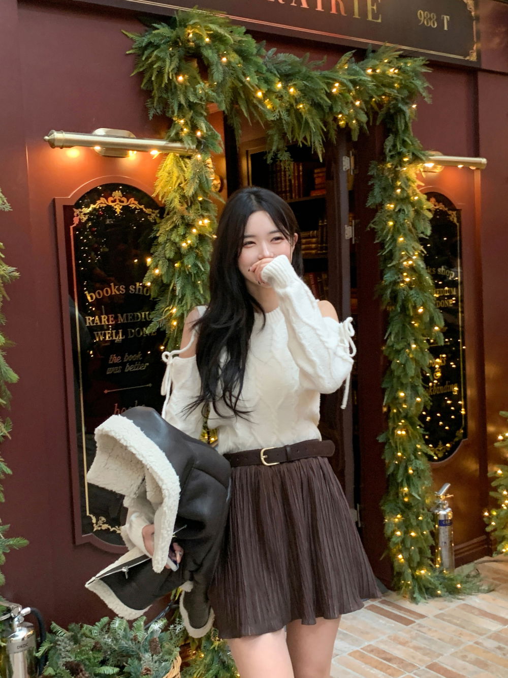 민소매 모델 착용 이미지-S2L13