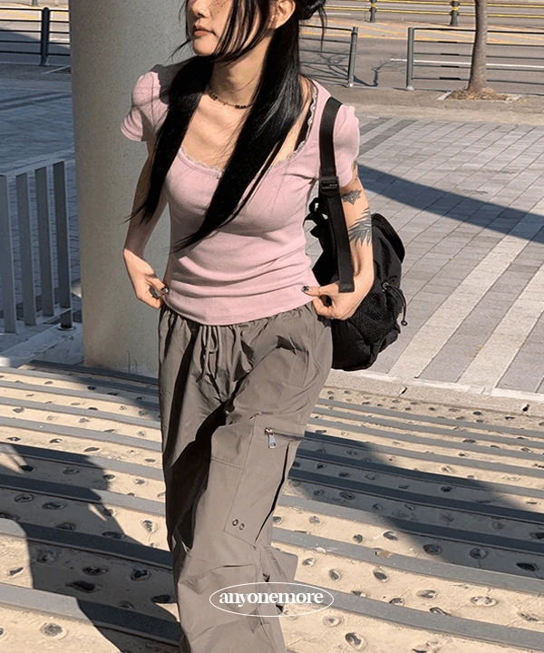 エンズリボンスクエアネック半袖Tシャツ