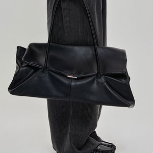 이그나스 숄더백