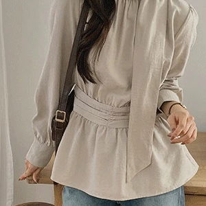 프세르딘 피치기모 플레어 리본 스카프 블라우스