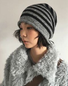 コンマストライプビーニー