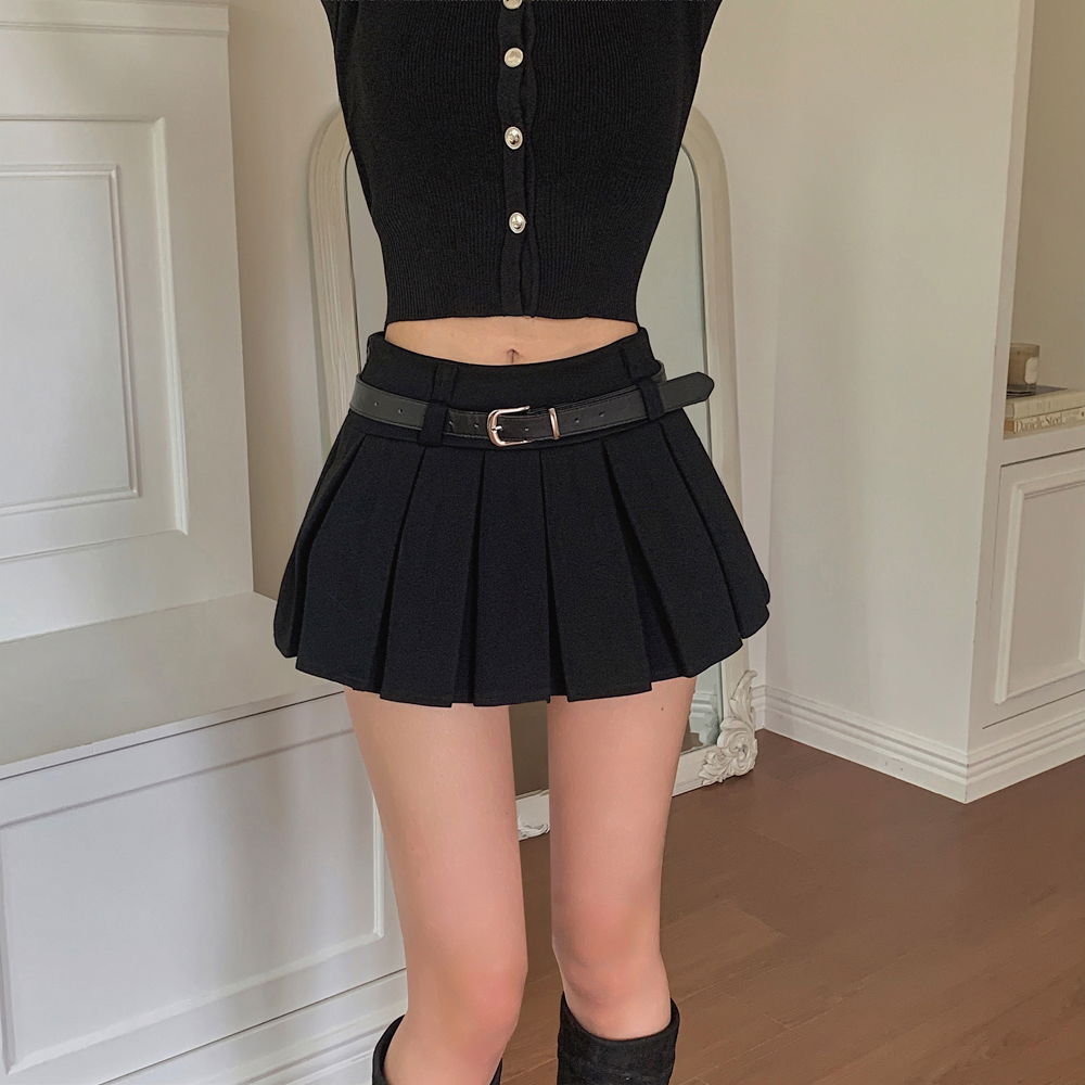 반바지 모델 착용 이미지-S1L79