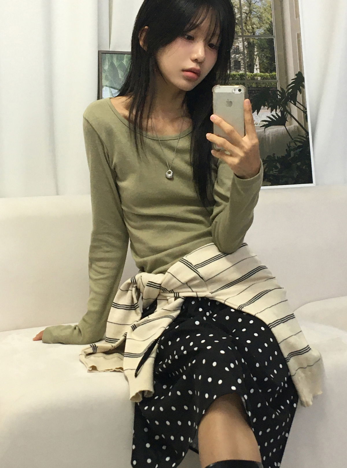 드레스 모델 착용 이미지-S1L5