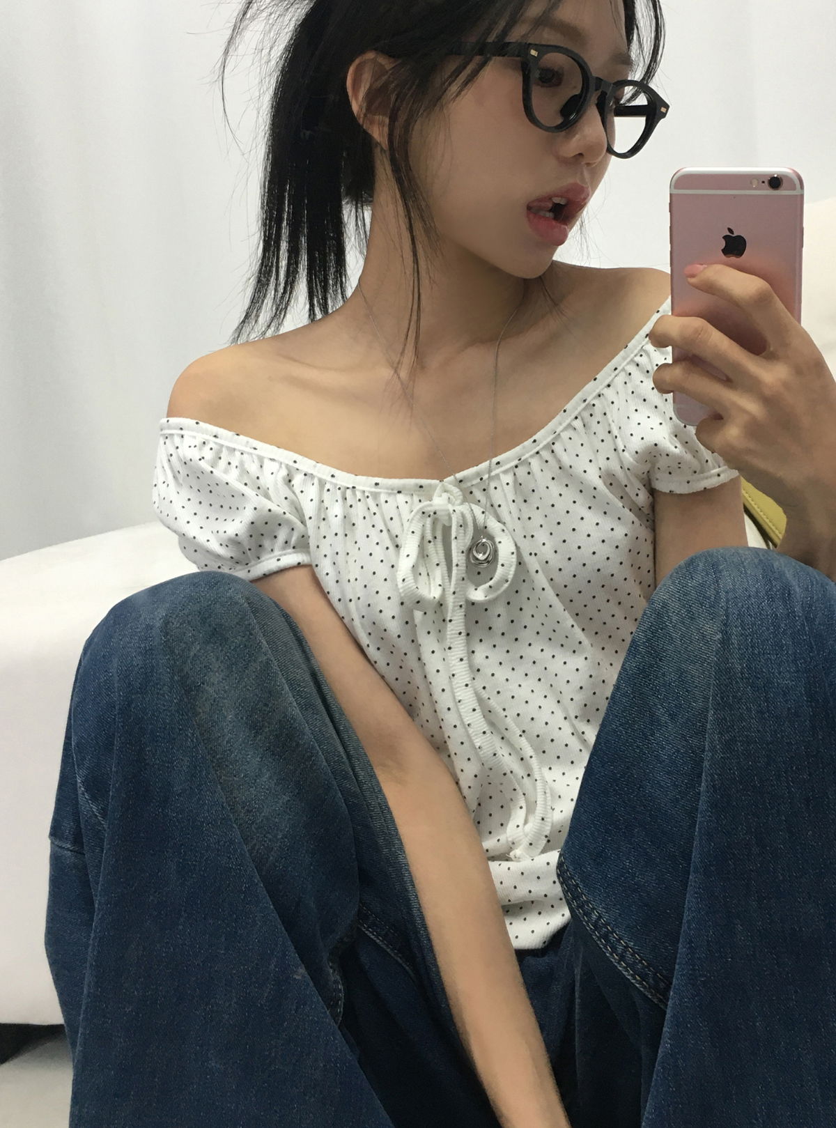 반팔 티셔츠 모델 착용 이미지-S1L9