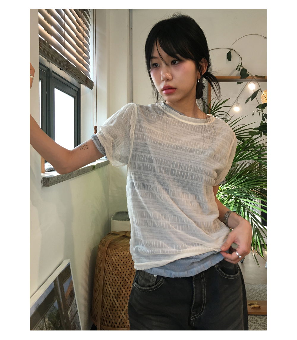 반팔 티셔츠 모델 착용 이미지-S1L19