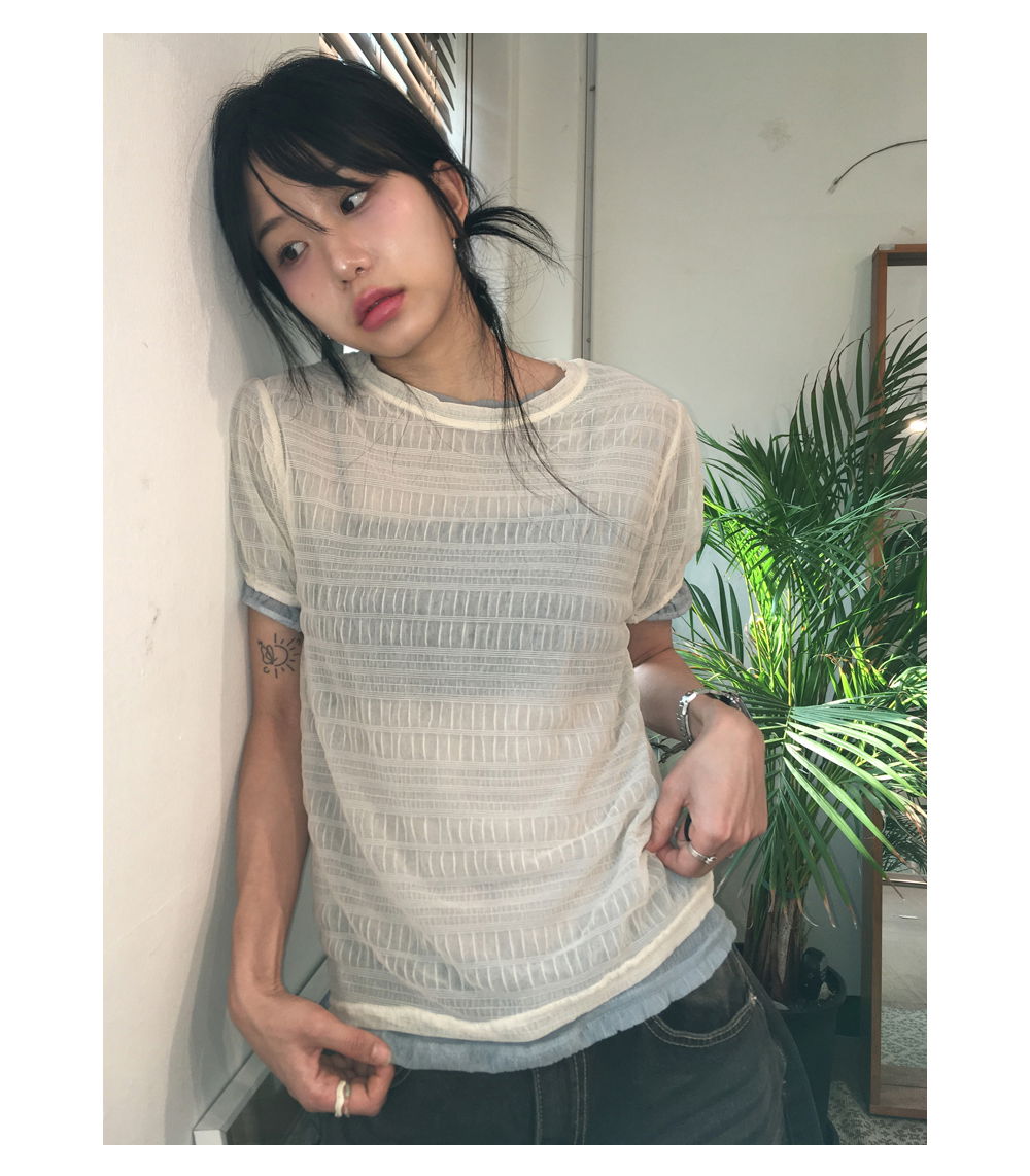 반팔 티셔츠 모델 착용 이미지-S1L17