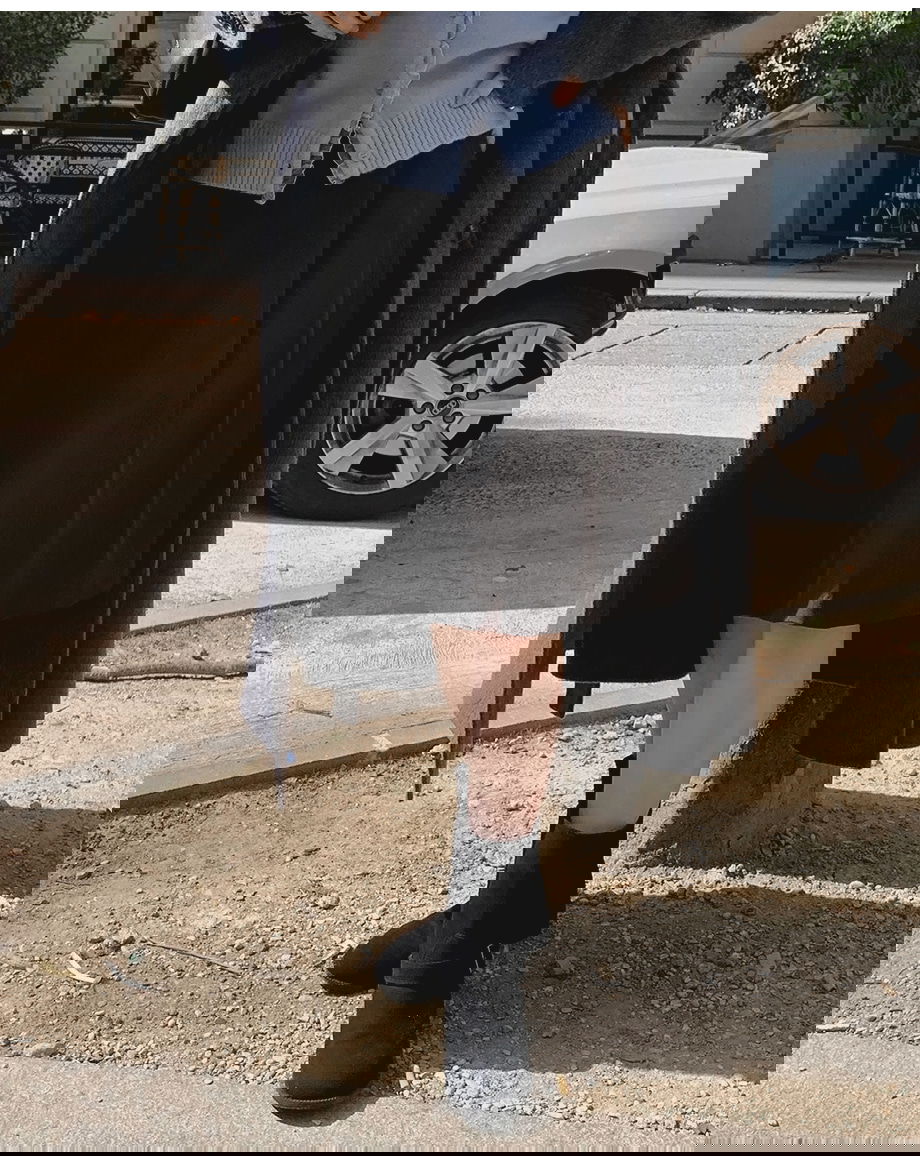 리리앤코 리엔이즈 핀턱 미디 스커트