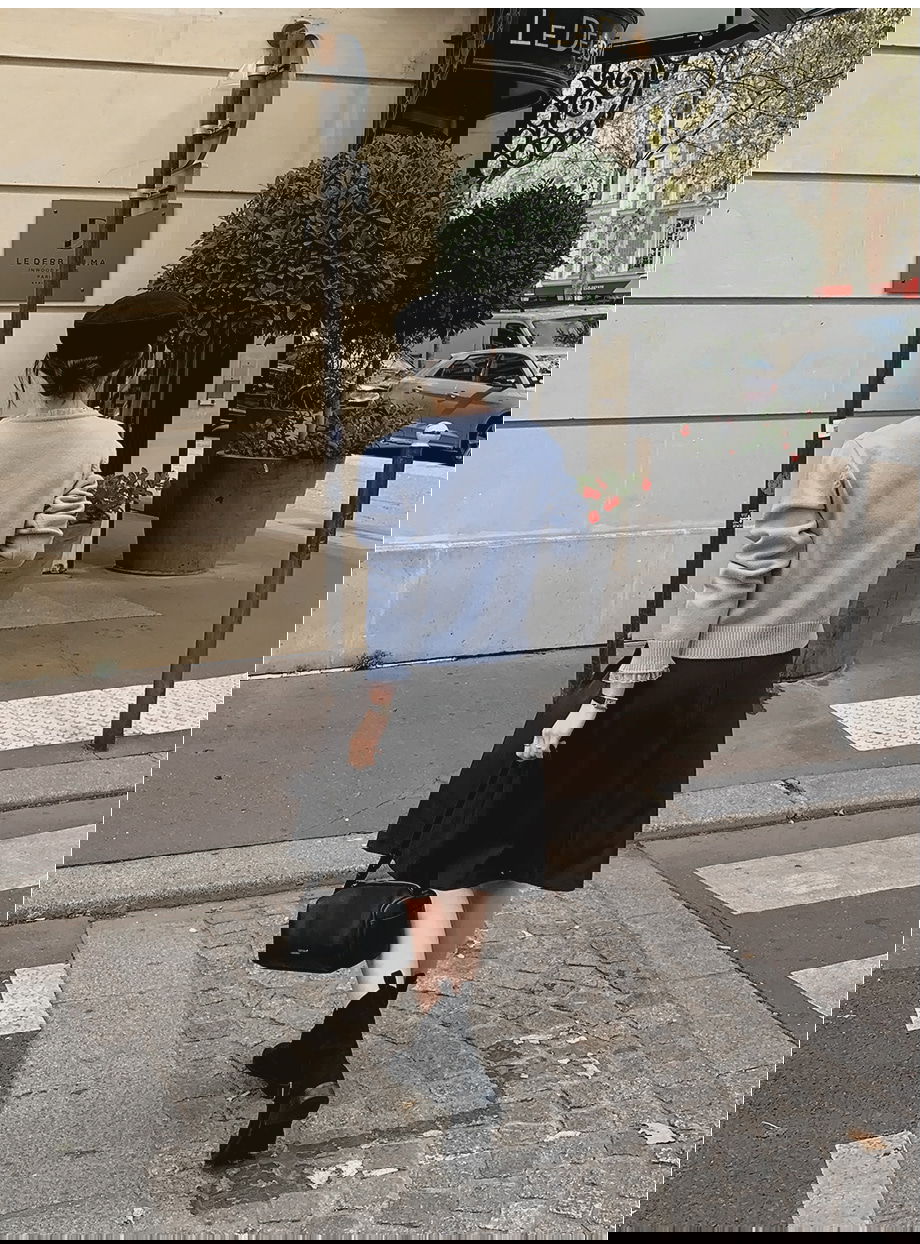 리리앤코 리엔이즈 핀턱 미디 스커트