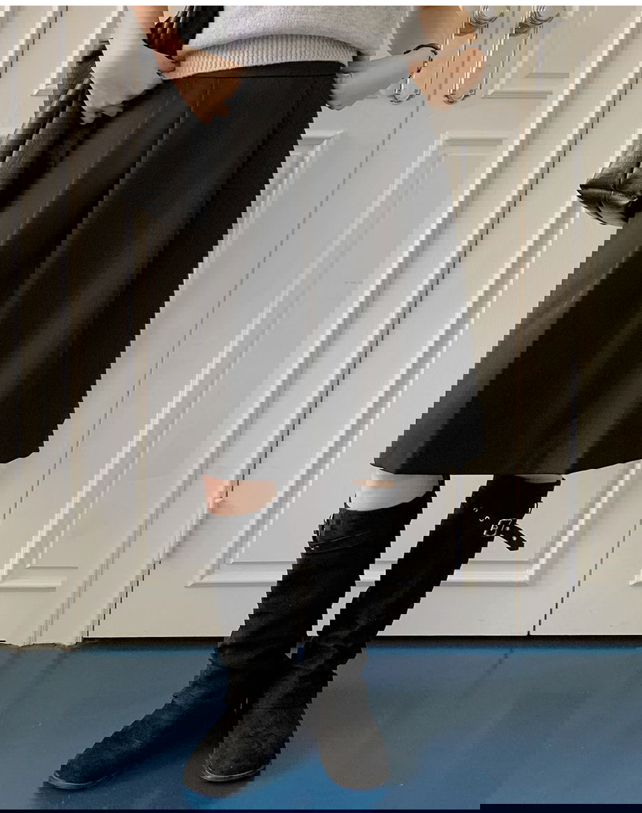 리리앤코 리엔이즈 핀턱 미디 스커트