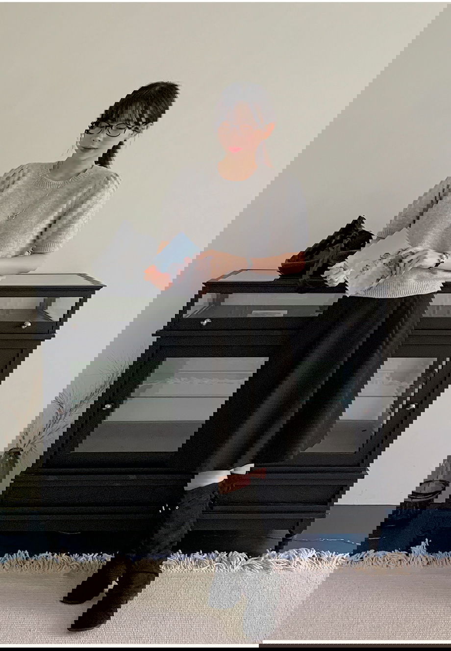 리리앤코 리엔이즈 핀턱 미디 스커트