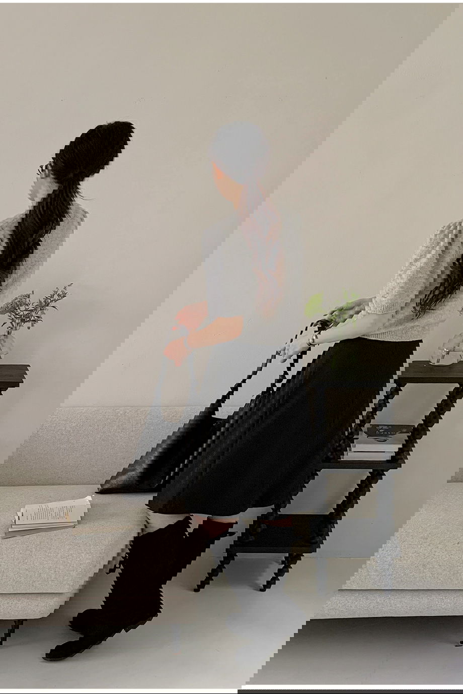 리리앤코 리엔이즈 핀턱 미디 스커트