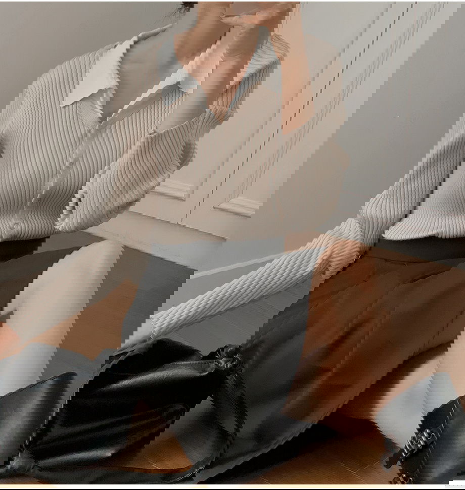 리리앤코 리엔이즈 핀턱 미디 스커트