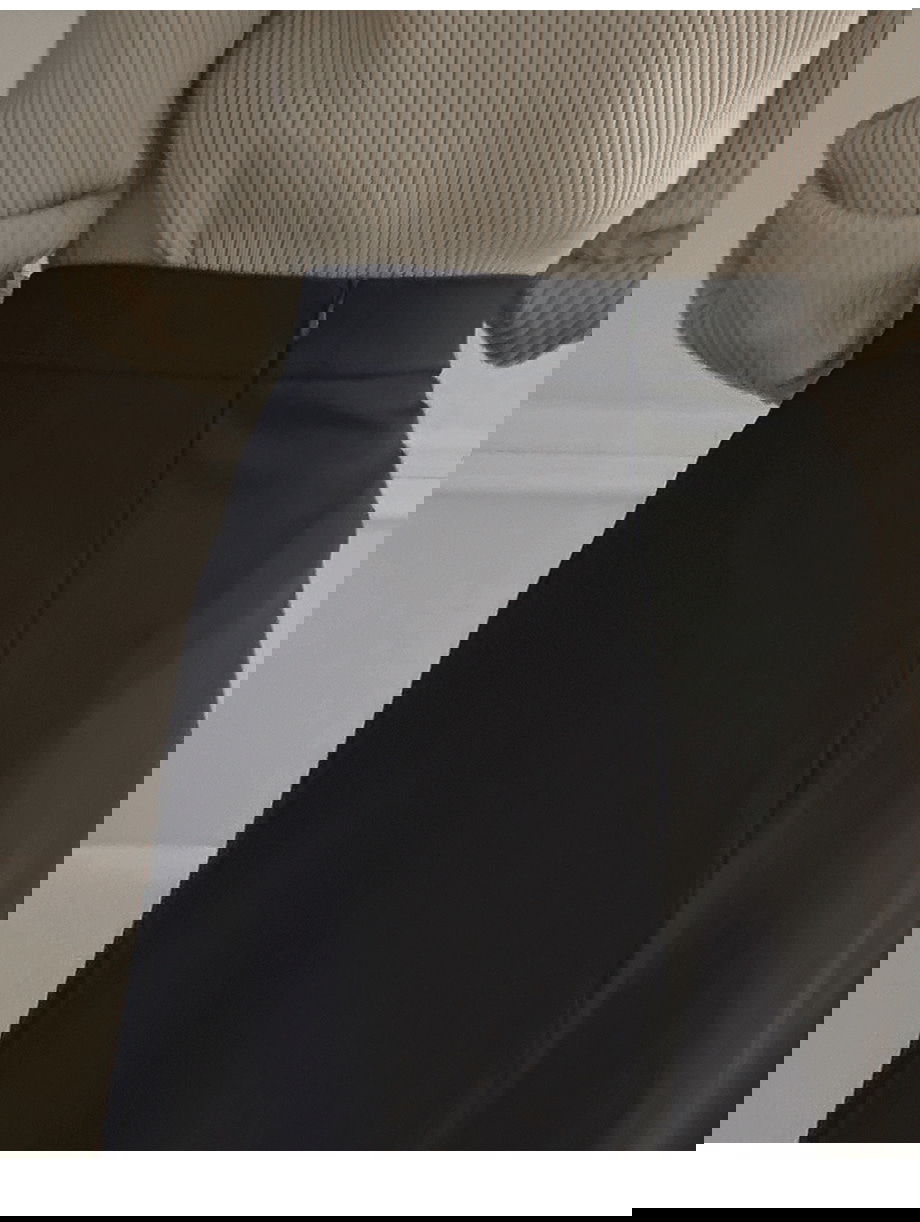 리리앤코 리엔이즈 핀턱 미디 스커트