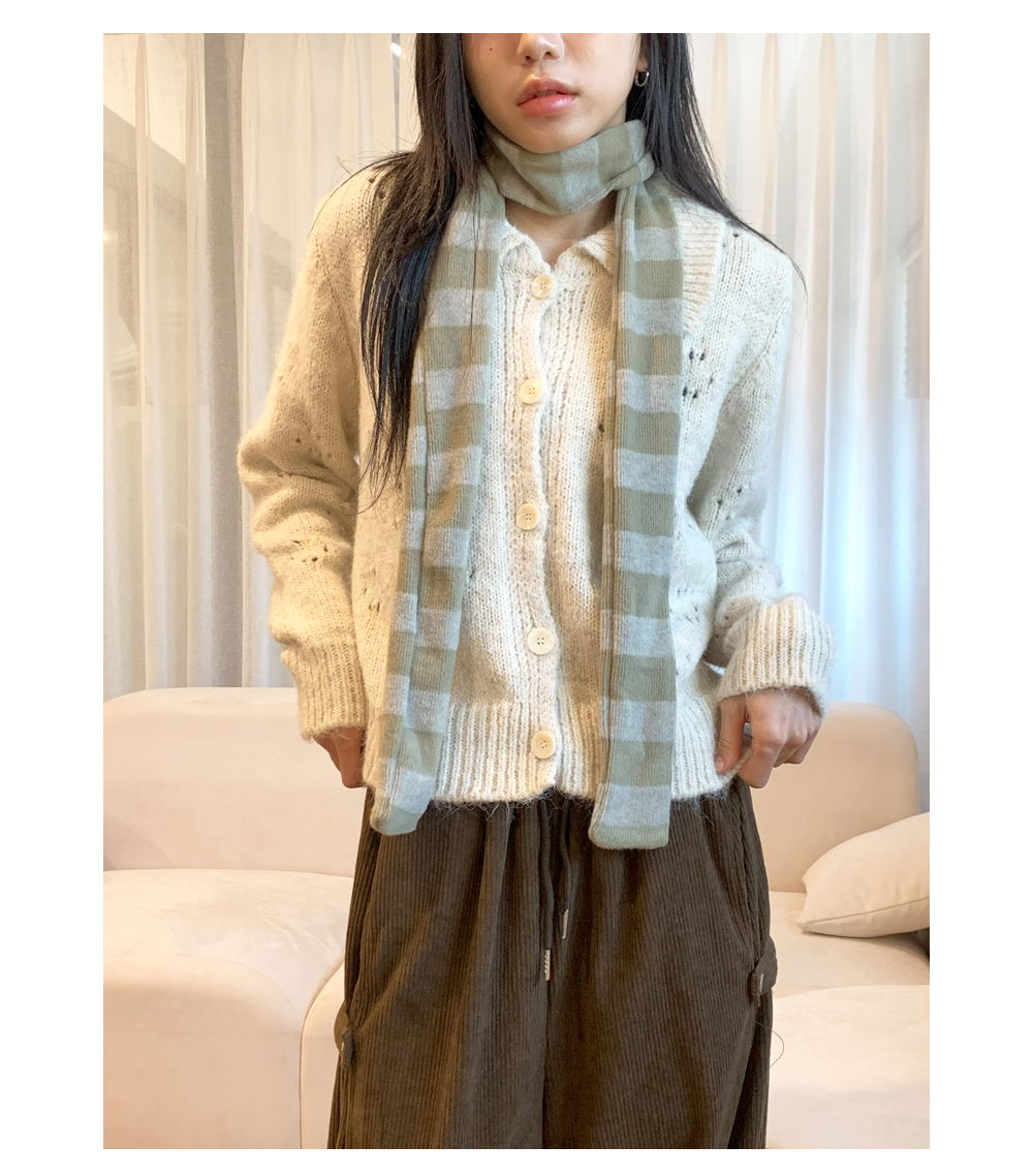 머플러 모델 착용 이미지-S1L9