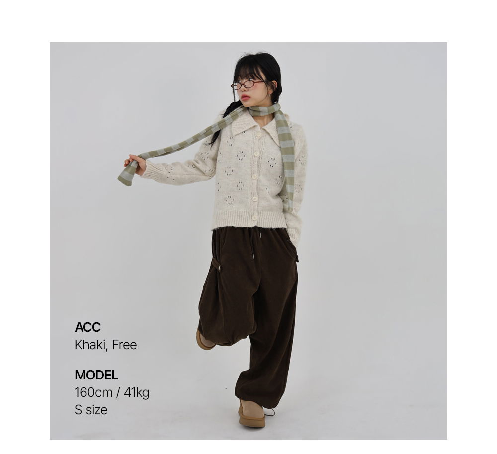 머플러 모델 착용 이미지-S1L3