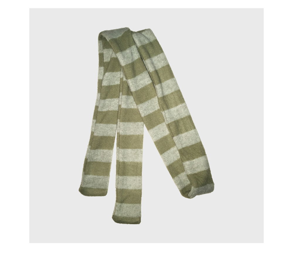 머플러 화이트 색상 이미지-S1L21