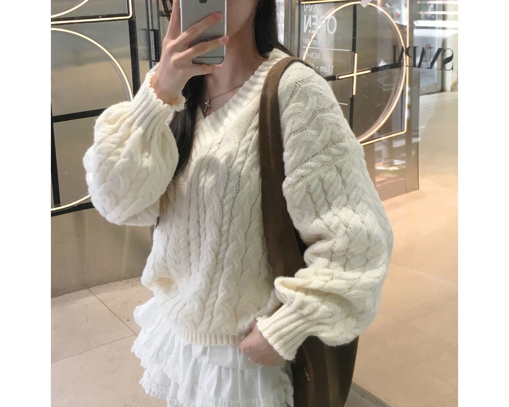 mini skirt model image-S1L44